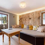 Ferienwohnung Riesserbaur جارمش بارتنكيرشن